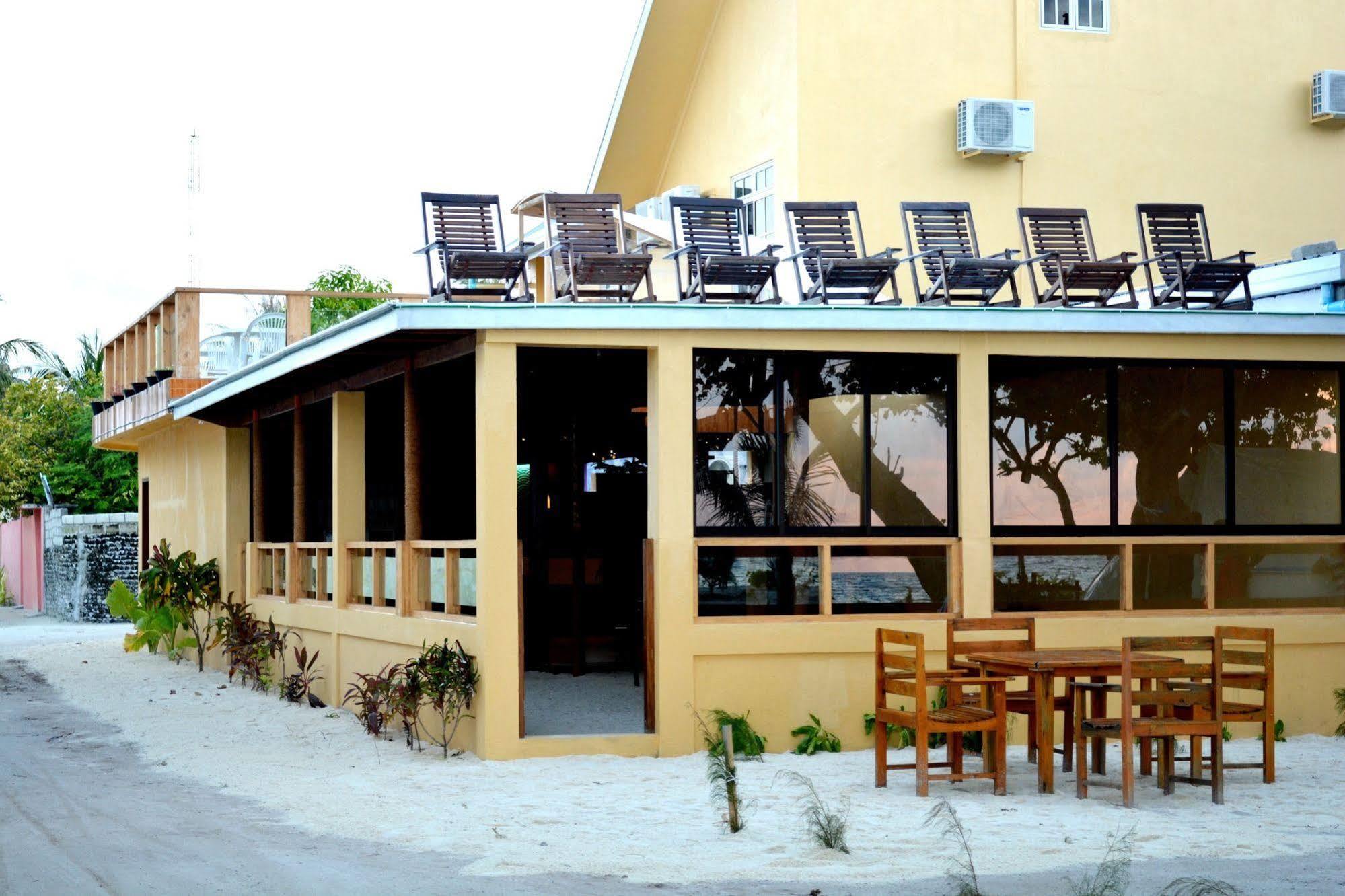 Hotel Lily Rest Maldives Maafushi Exterior foto
